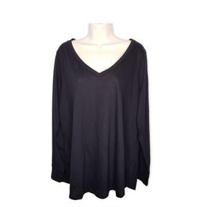 Torrid Classic Fit Plus Size V-Neck Black Long Sleeve Shirt Size 2